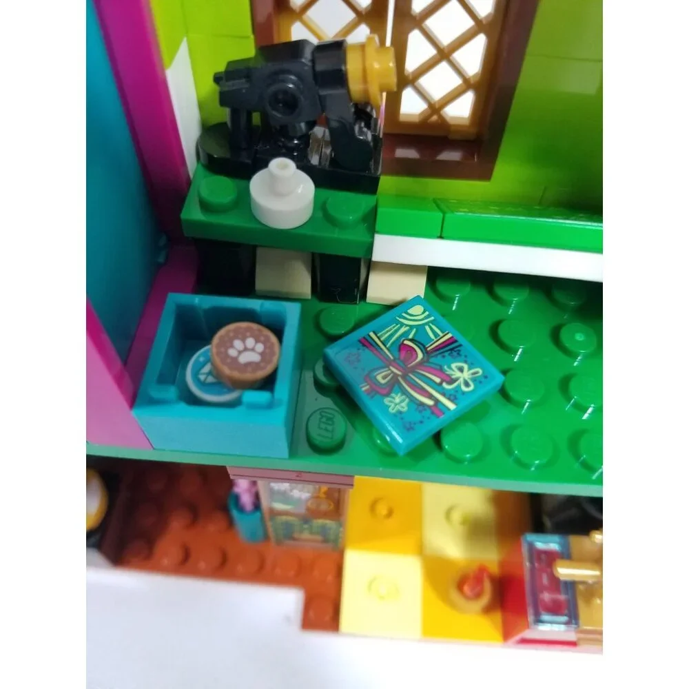 Lego The Madrigal House 43202 Disney Encanto With Instructions